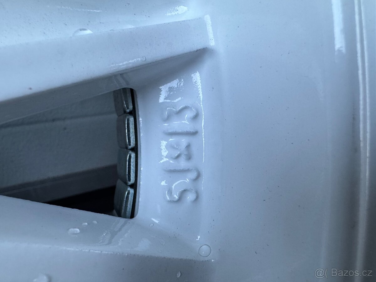 Apollo skoda R13 - 2