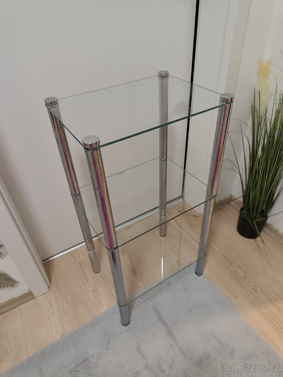 Skleněná police - 2