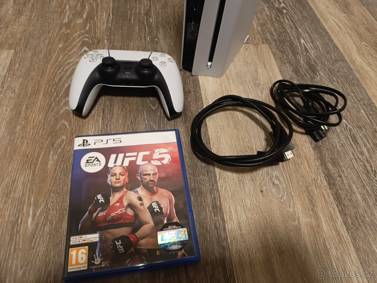 PS5 slim s mechanikou, záruka - 2