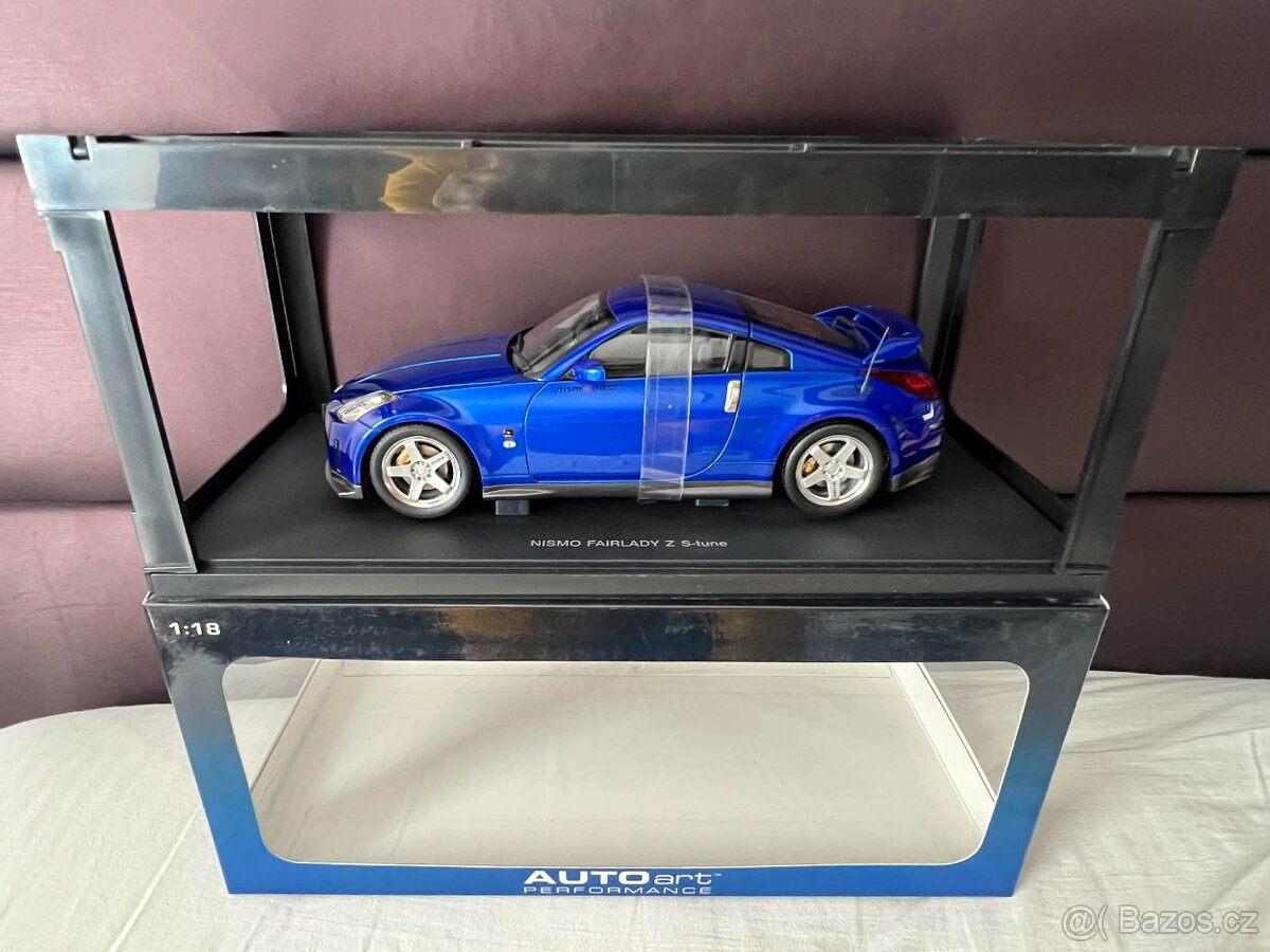 1:18 Autoart, Nissan - 2
