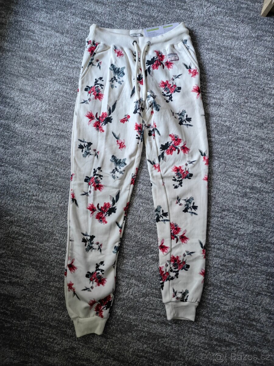 Tepláky v.XS Nové - 2