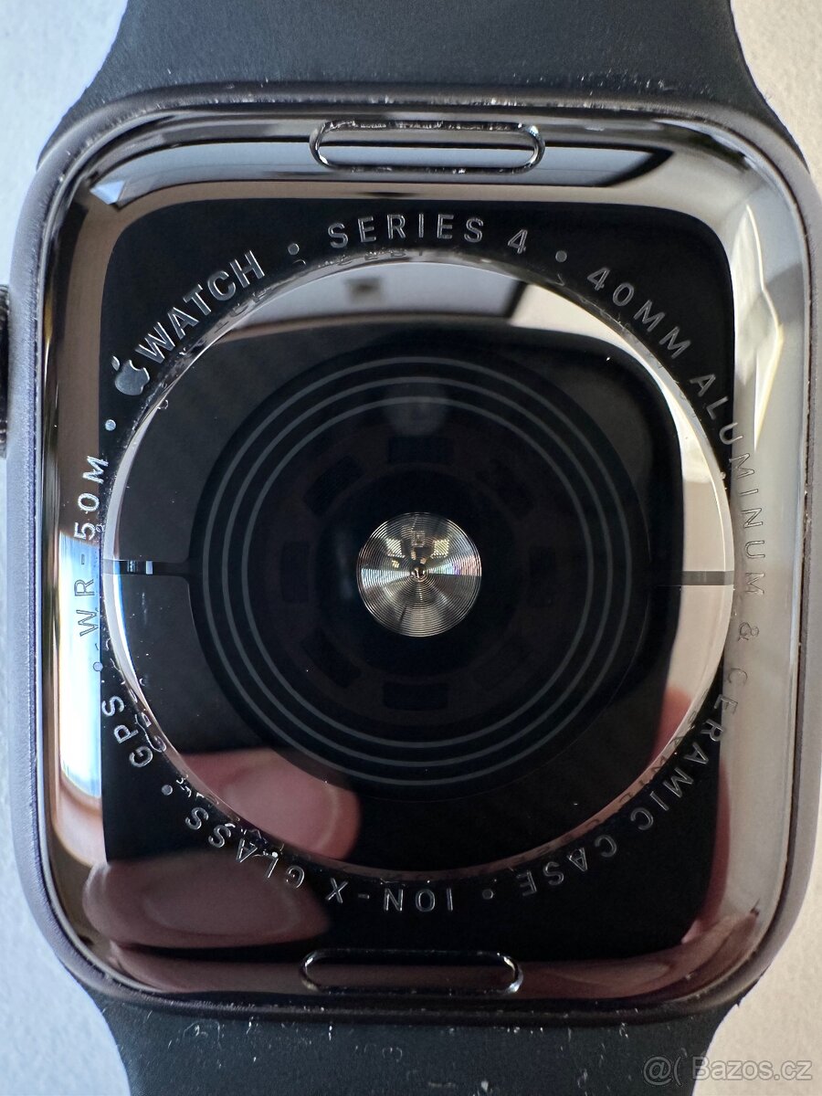 Apple Watch 4 40 mm Space Gray - 2