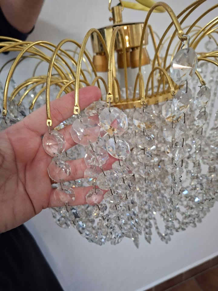 Křišťálový lustr - 2