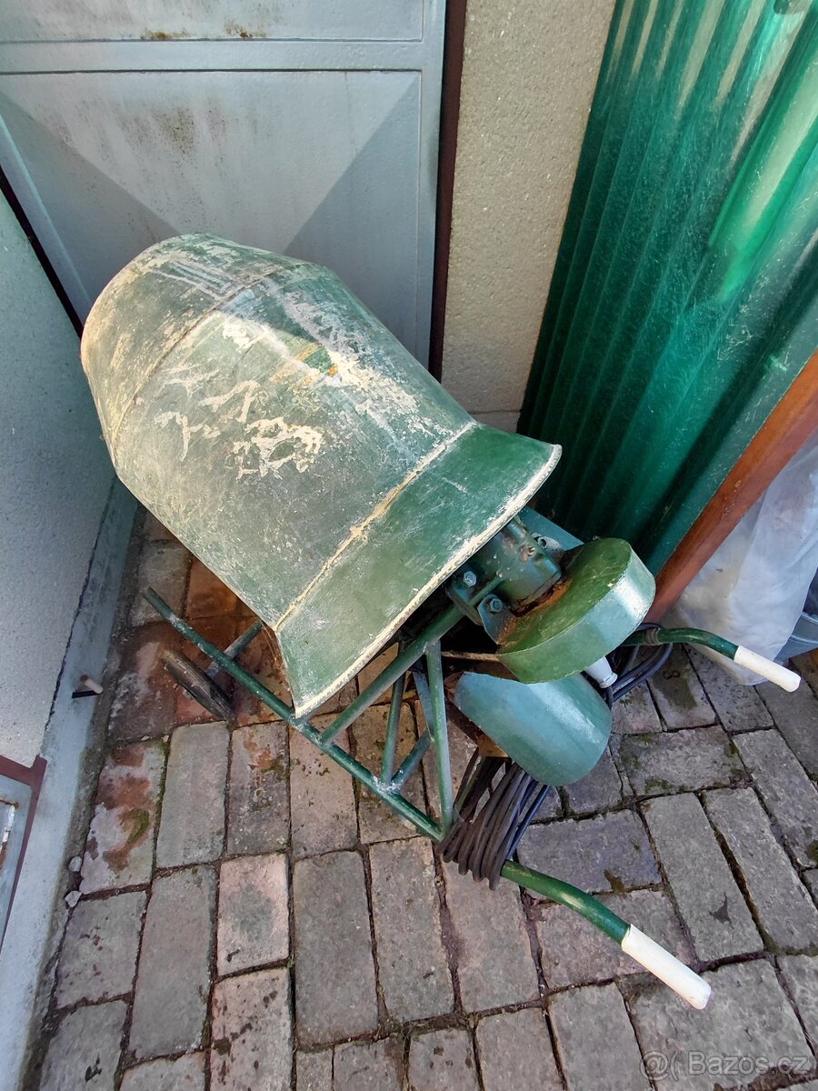Stavební míchačka - 2