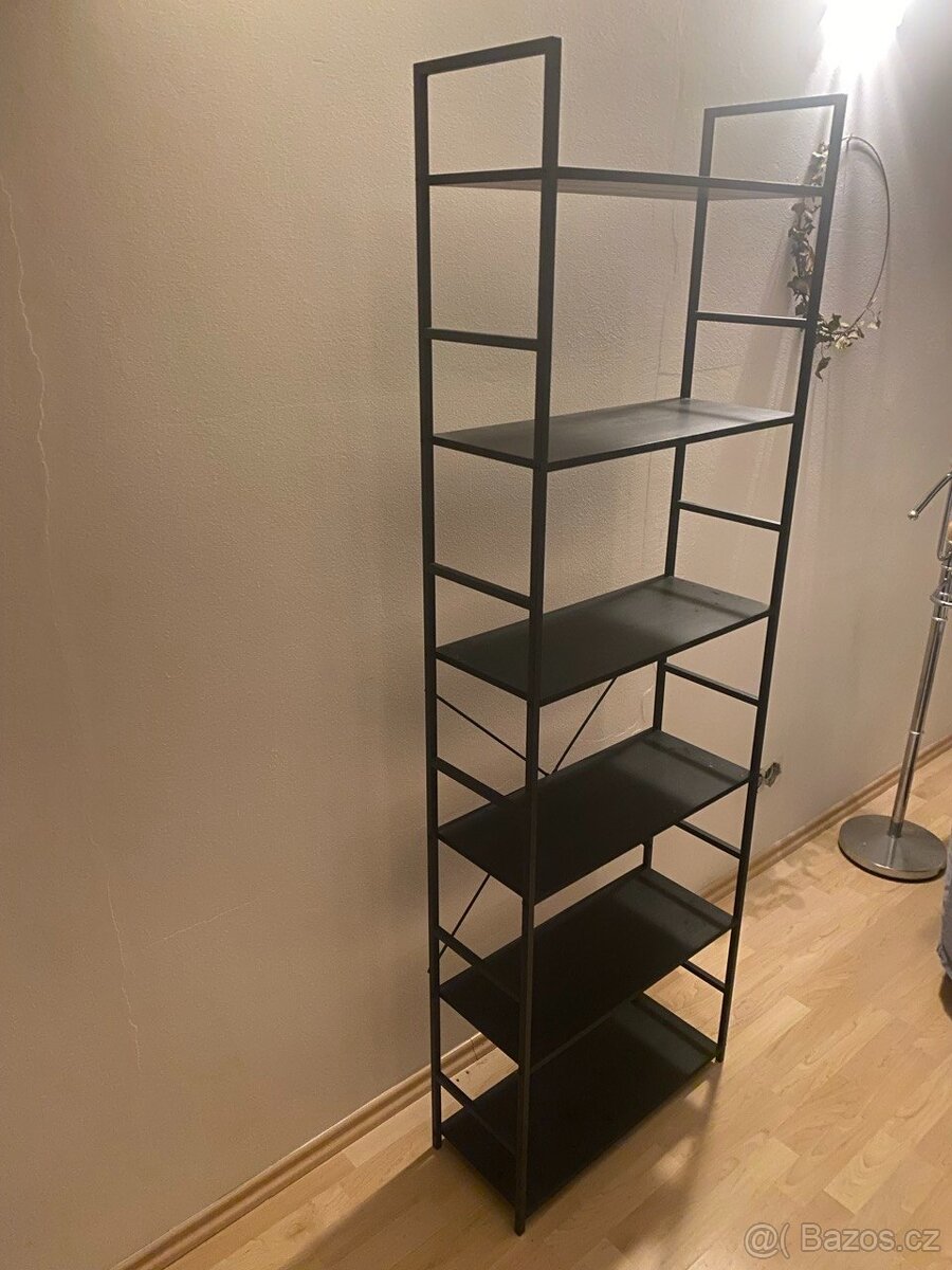 Regál - 2