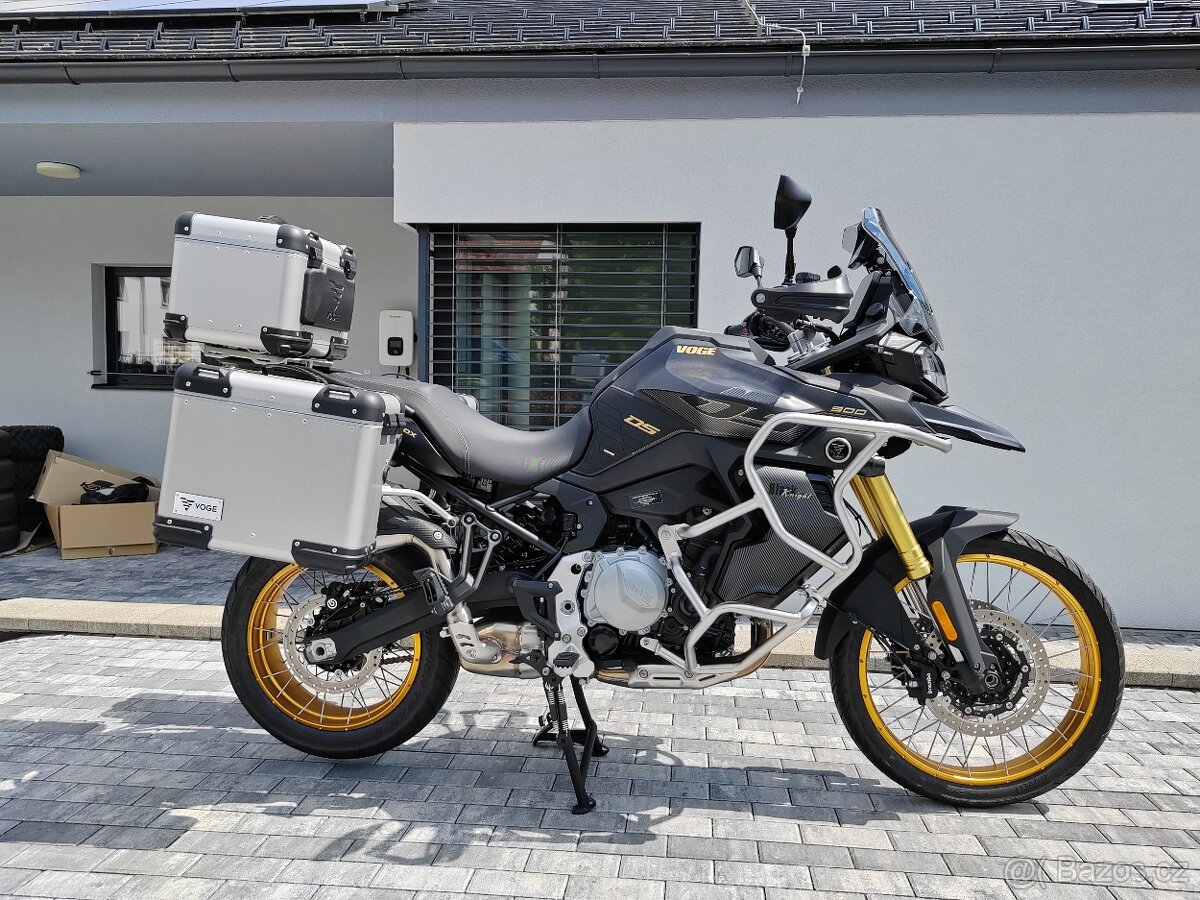 Voge 900 DSX Plná výbava záruka 10/2028