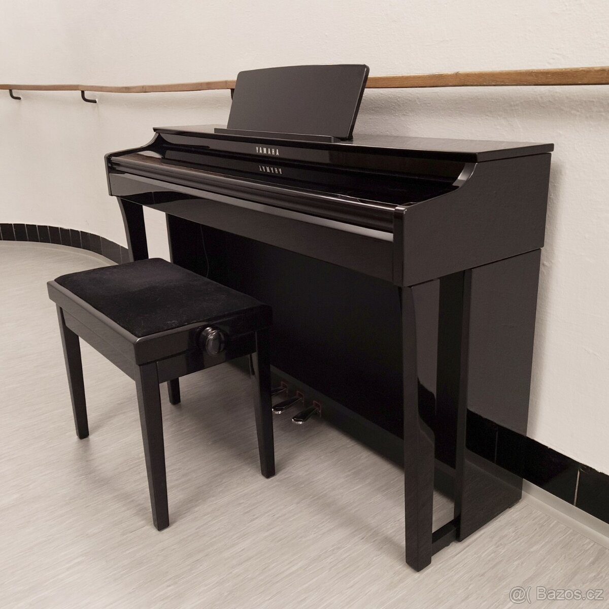 Elektrické piano Yamaha Clavinova CLP-625 - 2
