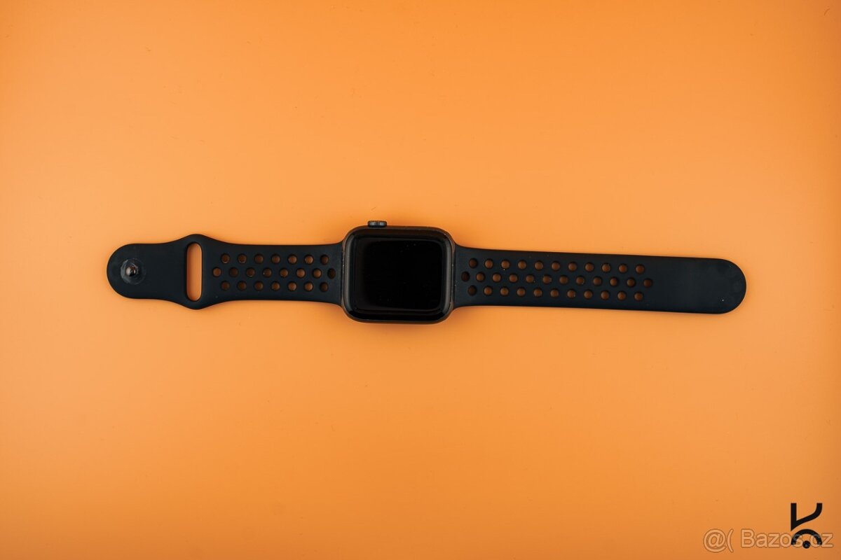 Apple Watch Series 5 44mm Nike 71% - 2