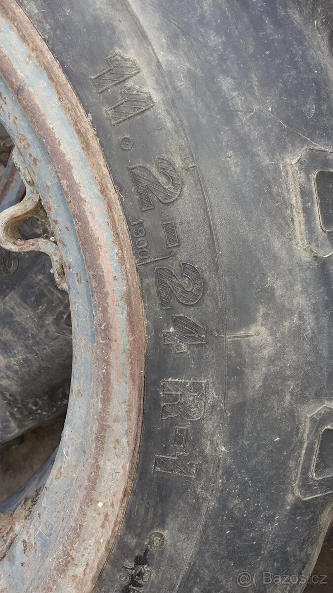 pneu 11.2 - 24 - 2