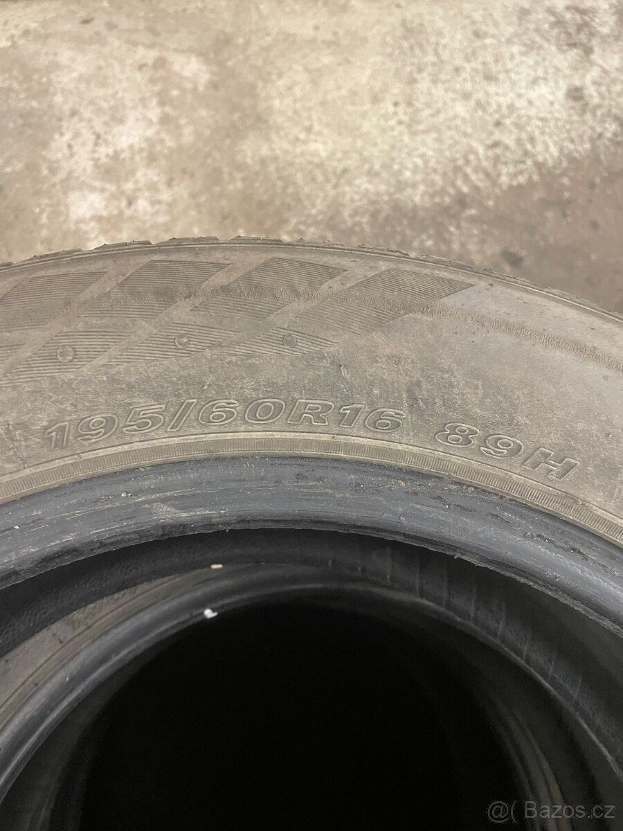 195/60/16 - 2