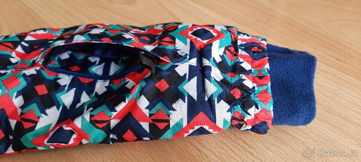 Dívčí zimní bunda o vel.146/152 - 2