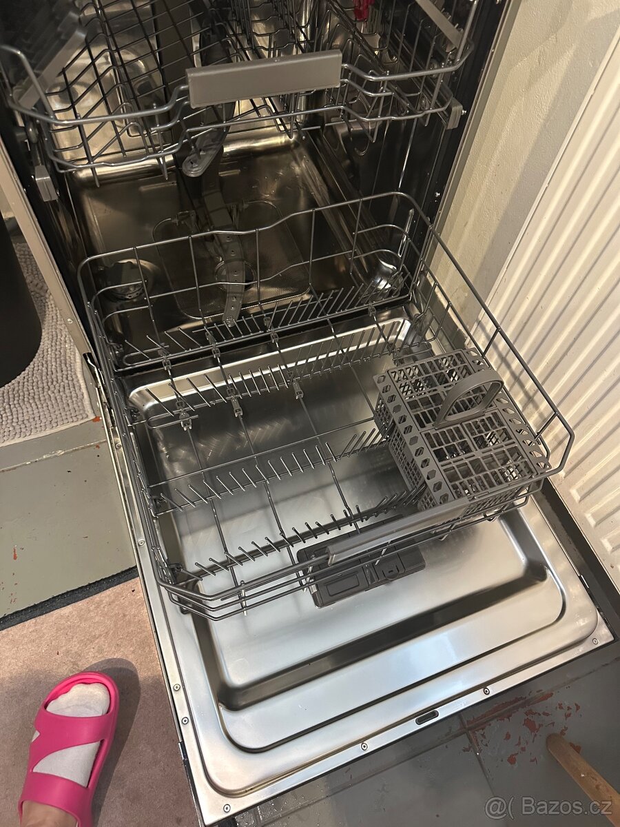 Myčka Whirlpool - 2