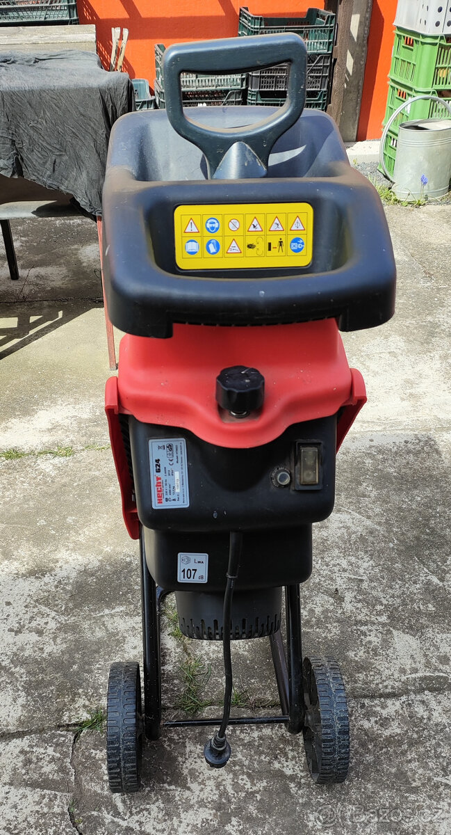 Prodám drtič zahradního odpadu zn. HECHT - 2