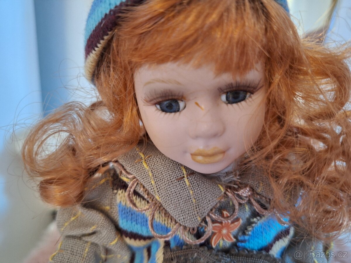 Porcelánová panenka 25 cm - 2
