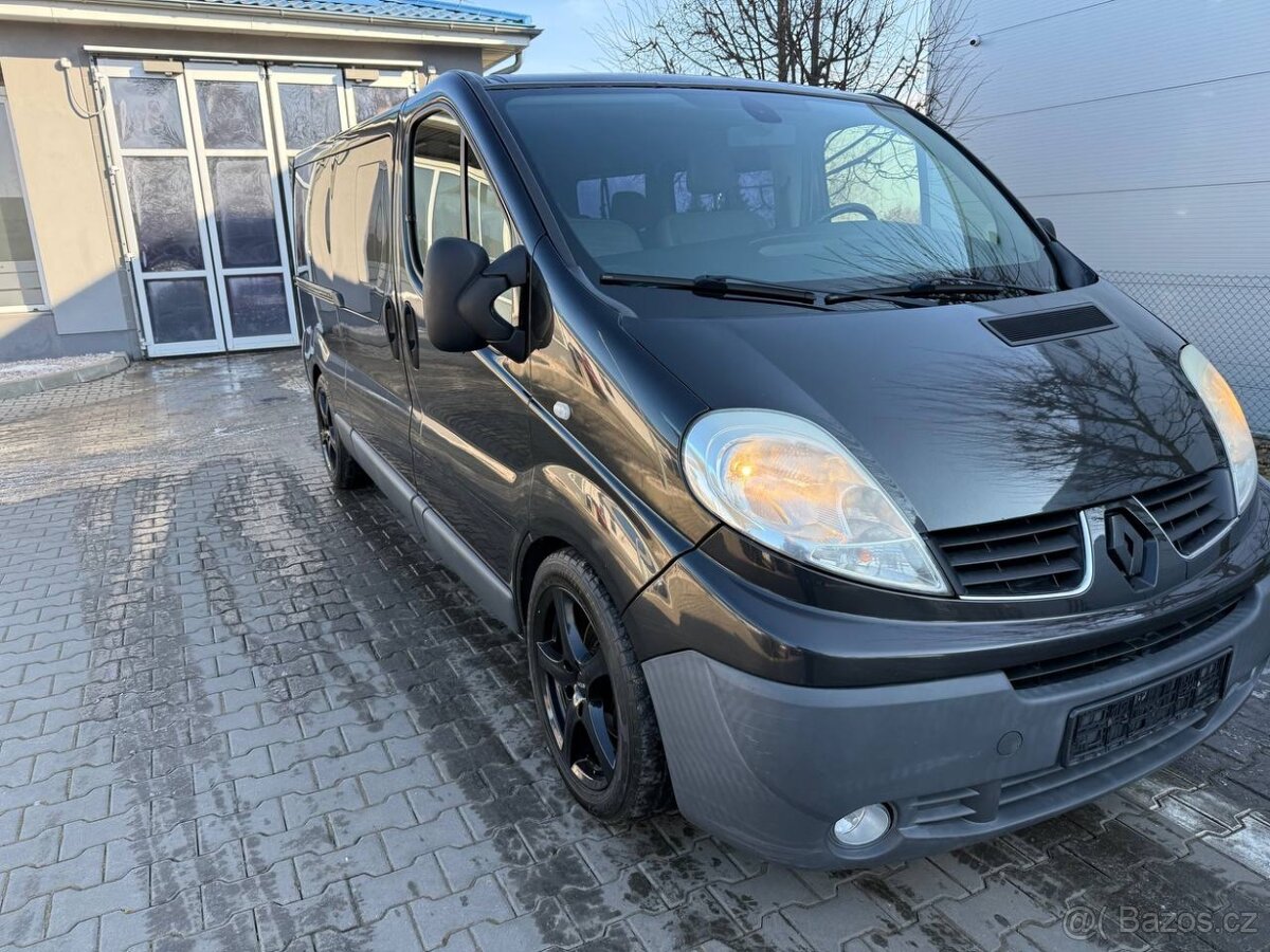 Renault Trafik automat - 2