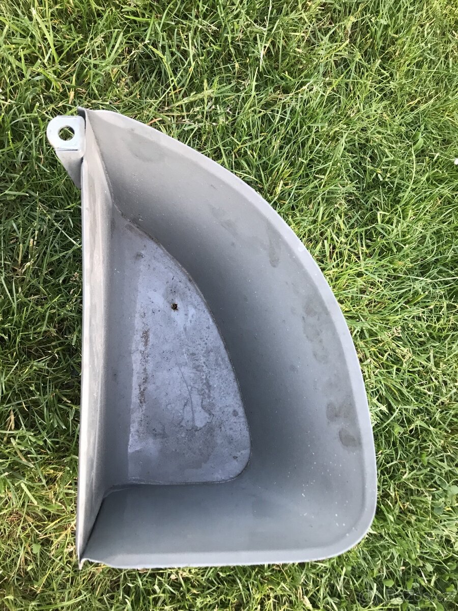 Piaggio Ape AC2 / AC1 kastlík / schloss/ box - 2