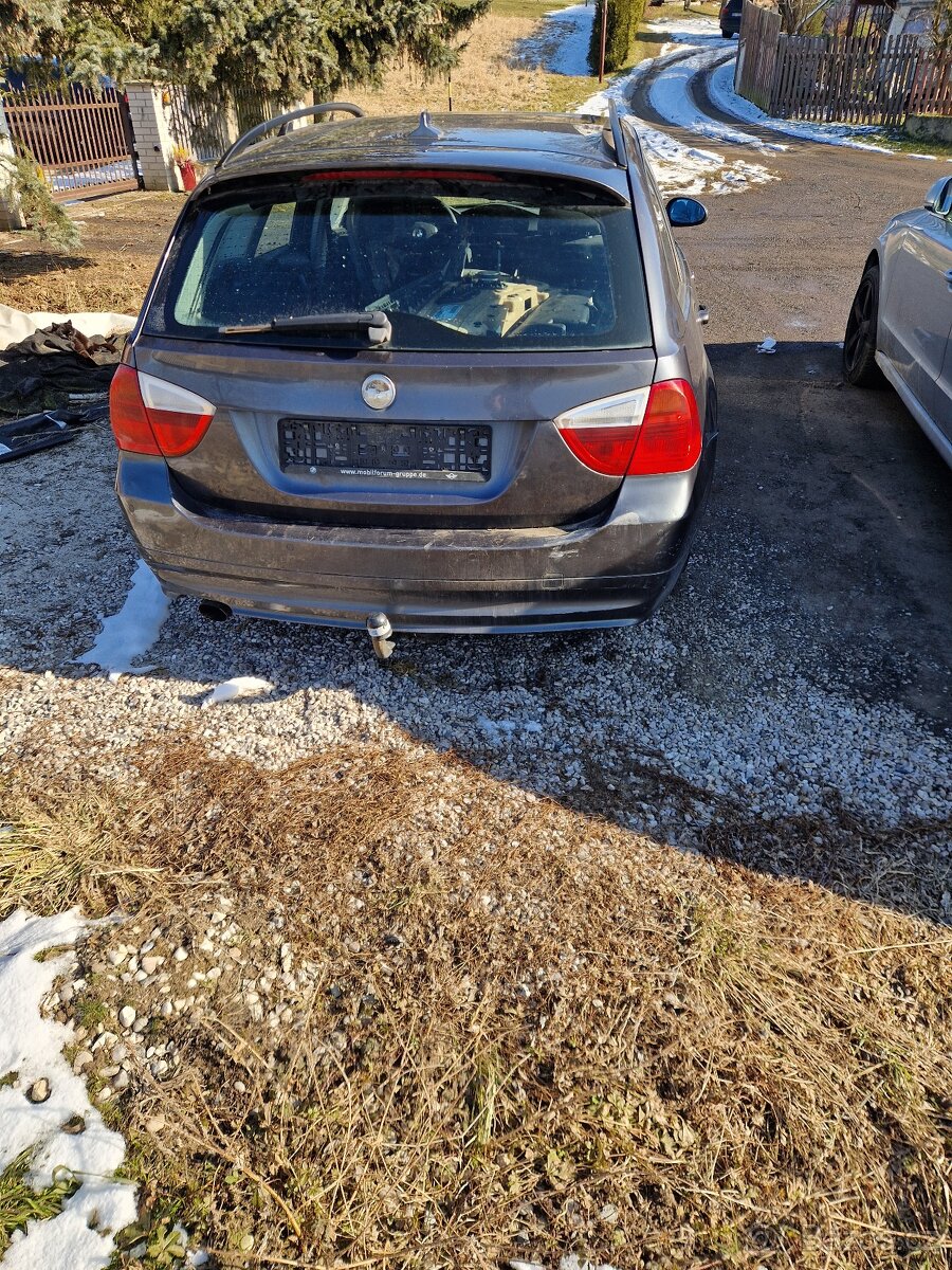 Bmw e90 318i N46 - 2