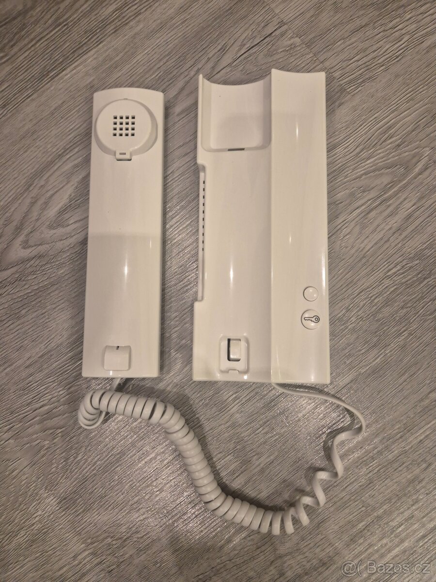 Prodám domácí telefon TESLA ELEGANT - 2