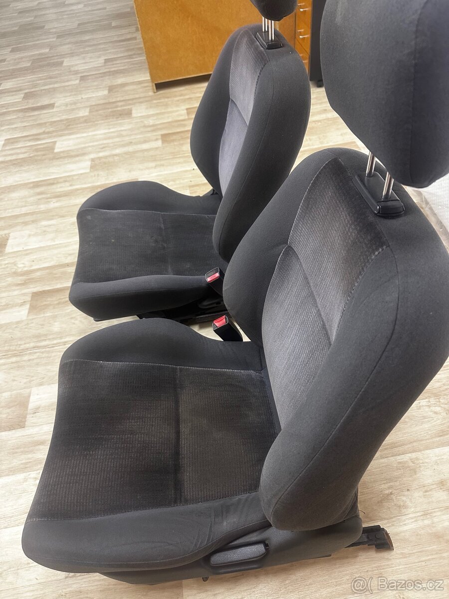 Sedačky honda civic 5g - 2