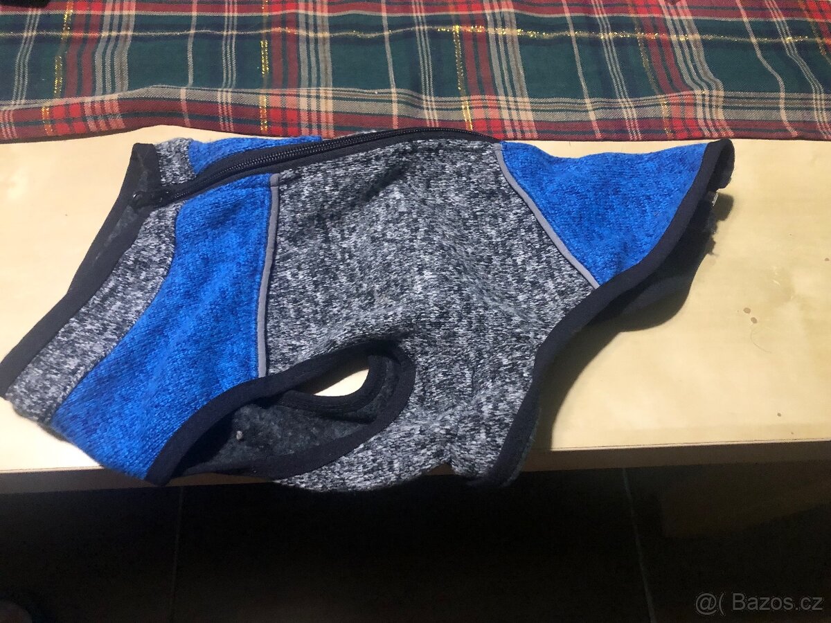 Svetřik pro psy - 2