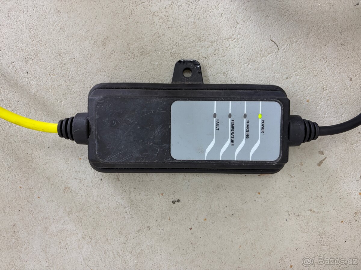 Nabíječka elektromobilu - 2