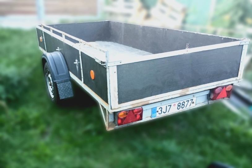 Přívěsný vozík za auto . - 2