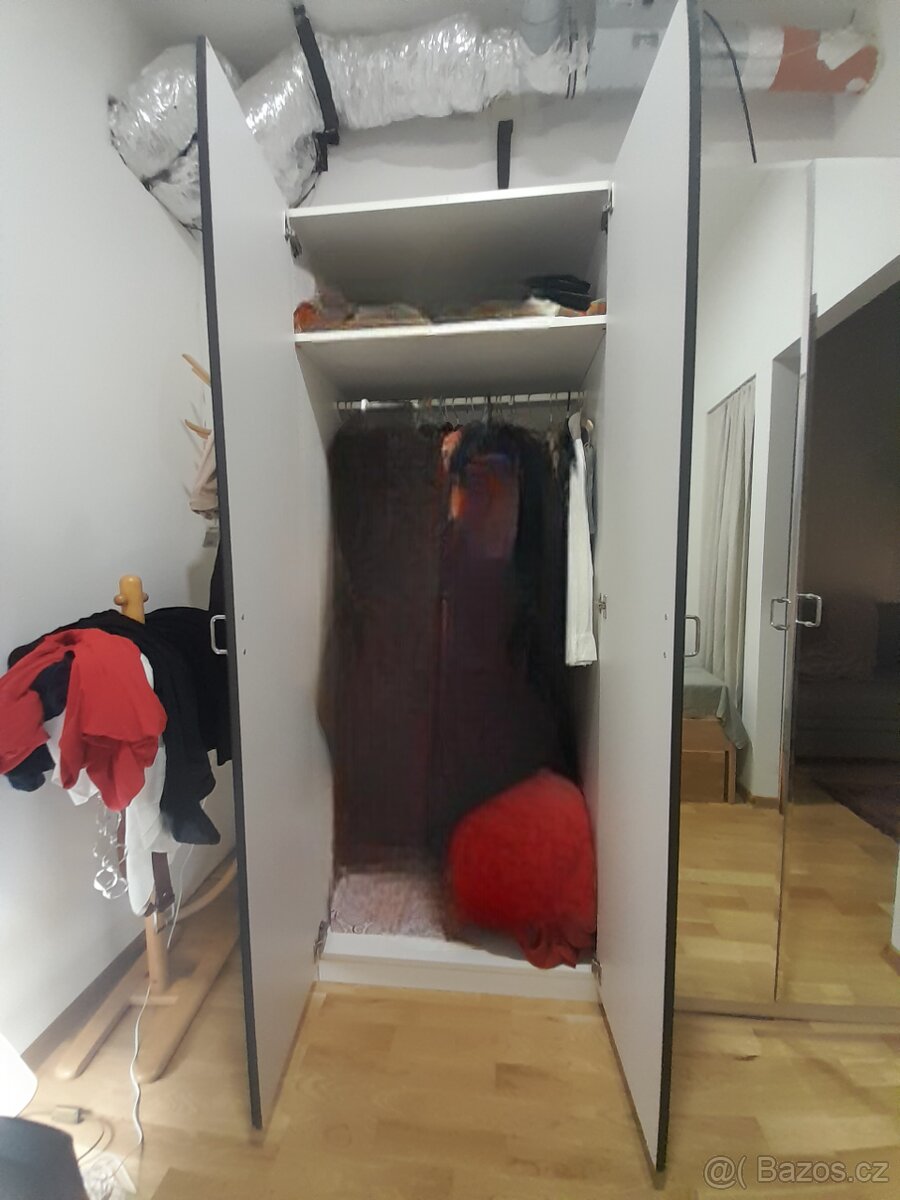 Prodám šatní skříň IKEA - 2