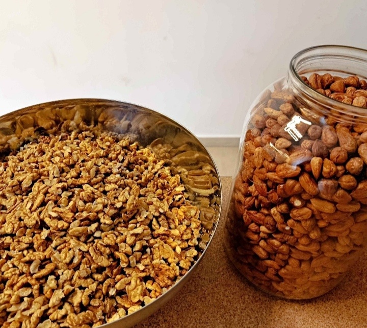 Ořechy loupáné - 2