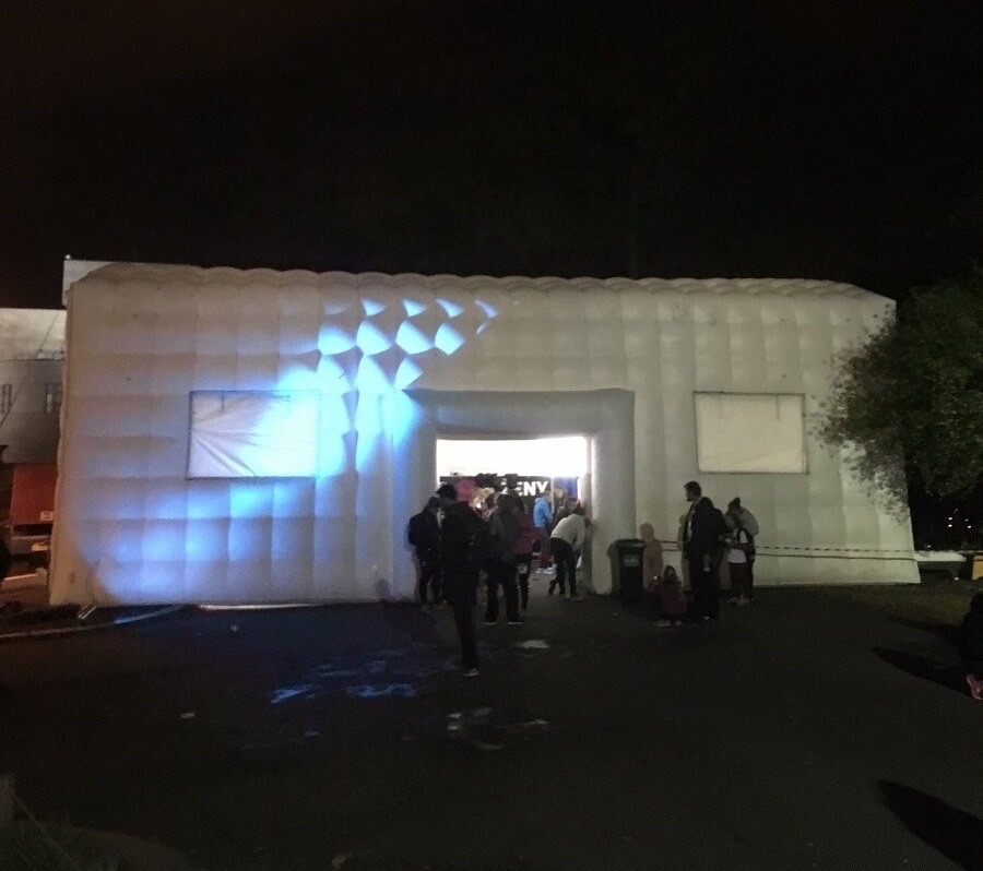 Velký Nafukovací Party / Event Stan 10×10×4 m - 2