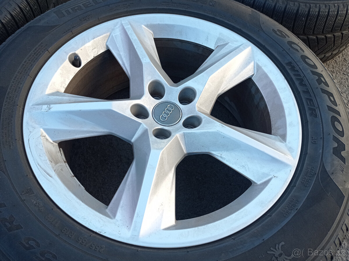 5x112 Audi Q7 8Jx19 ET28 č. 4M0601025F alu disky - 2