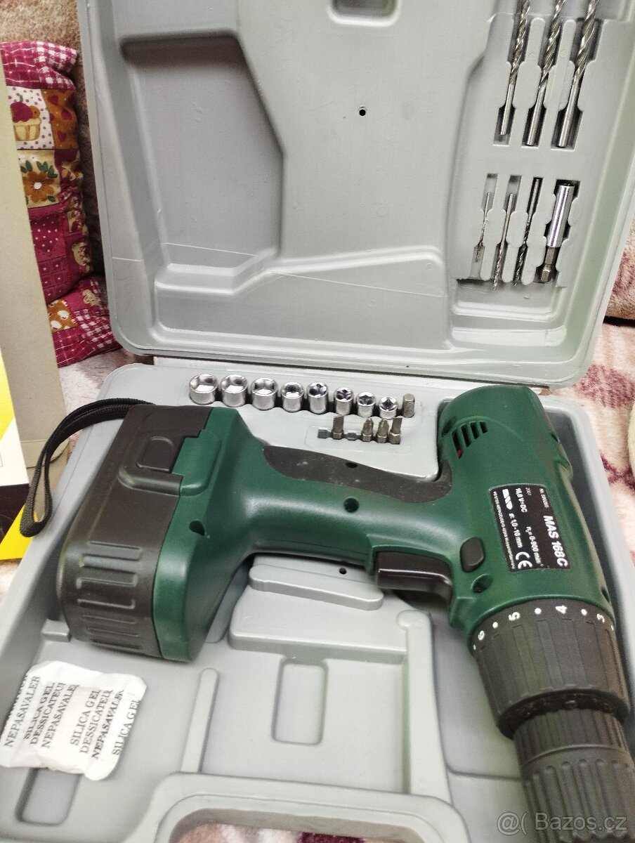 Akumulátorová vrtačka/šroubovák - 2