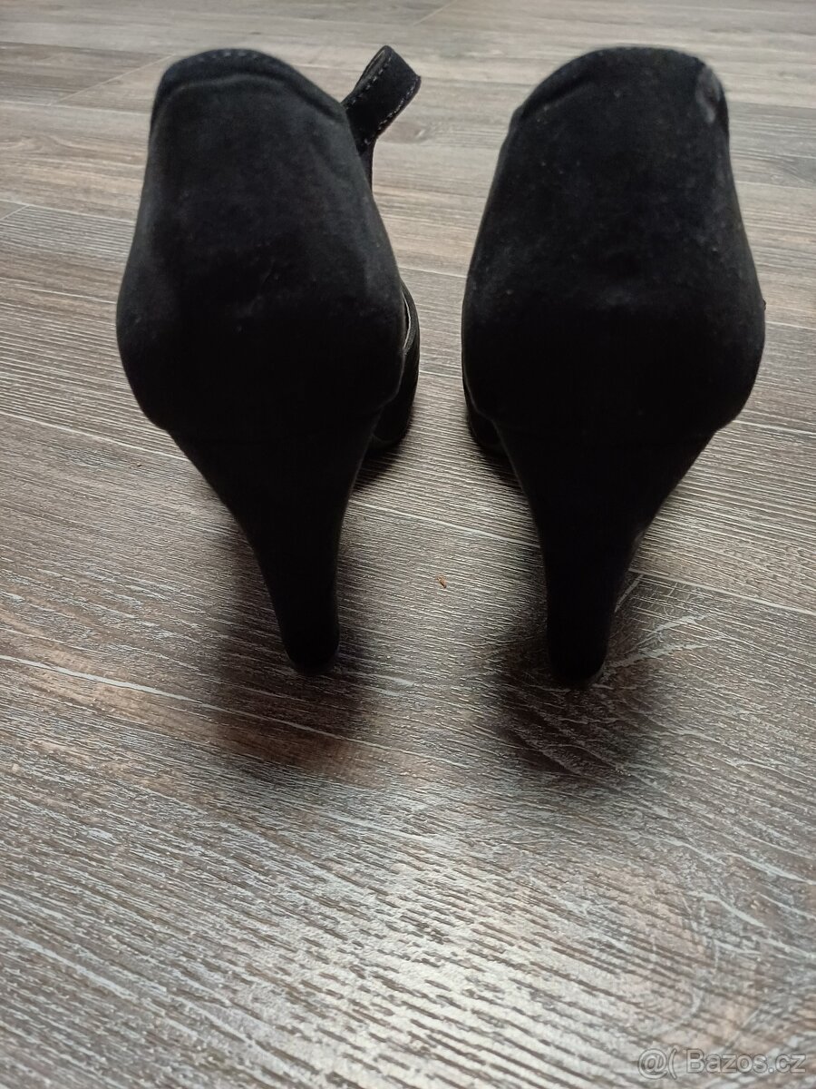 Boty na podpatku Graceland - 2