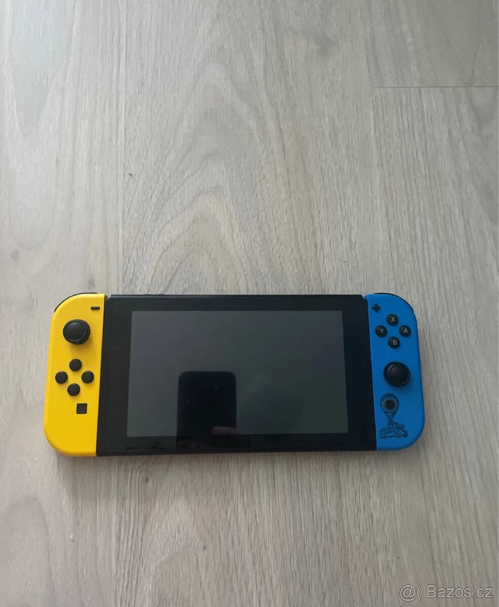 Nintendo switch Fortnite edice - 2