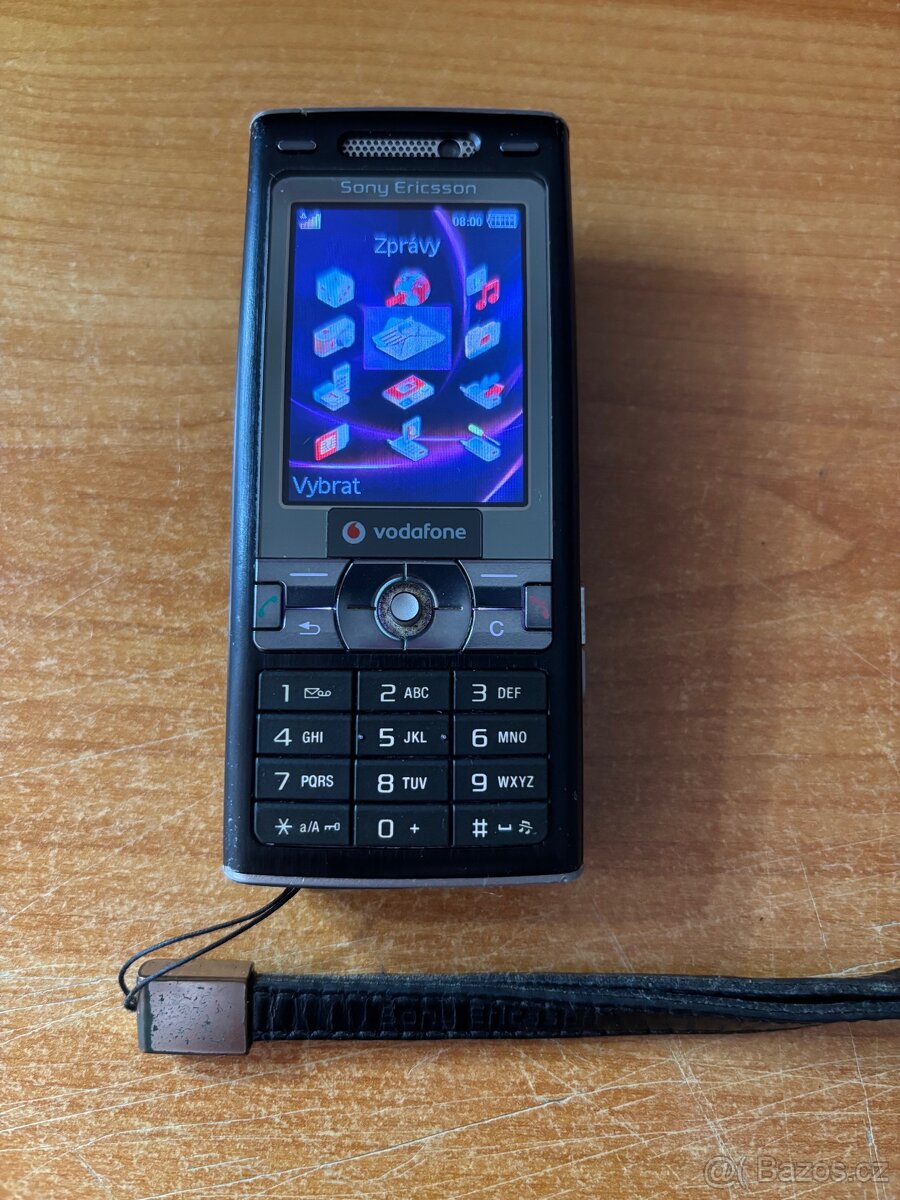 Sony Ericsson K800i - 2