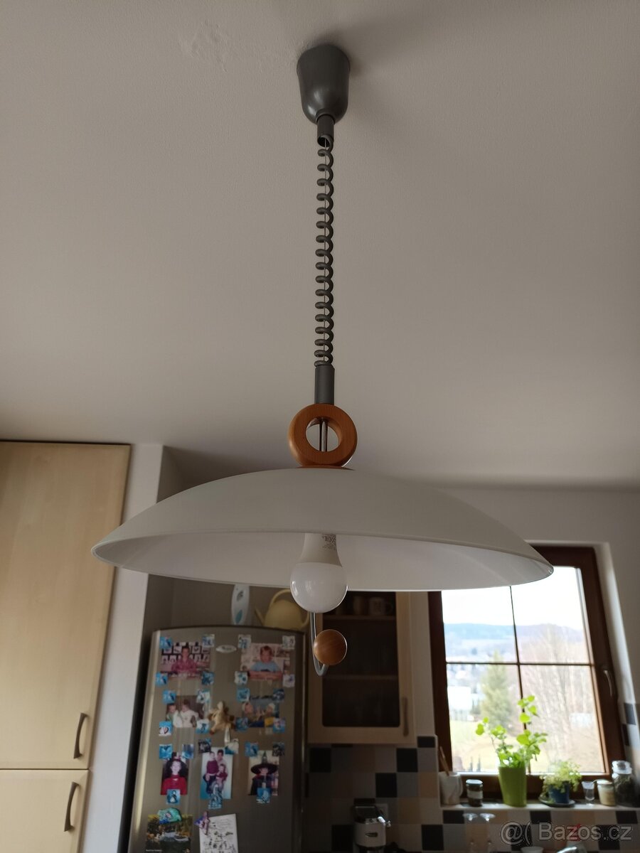 Stropni svetlo kuchynske - 2