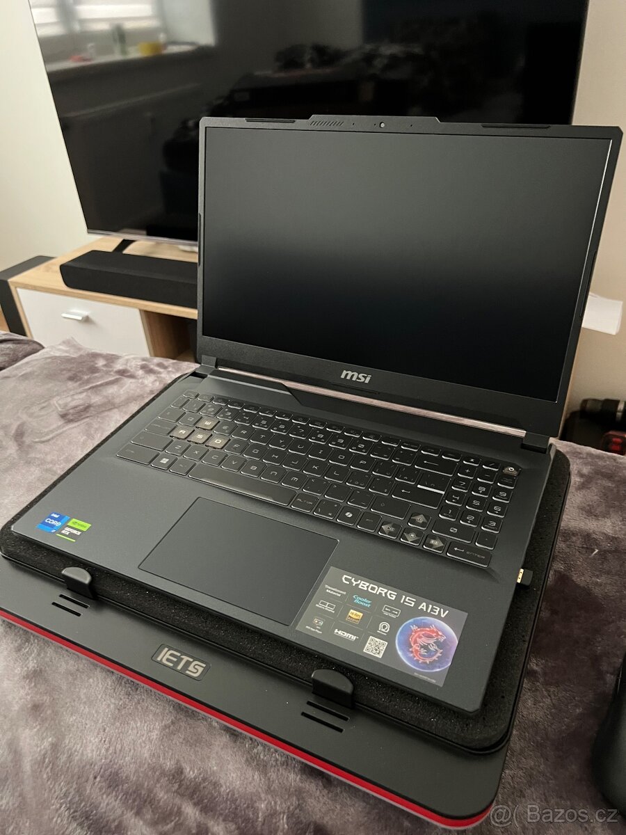 Herní notebook MSI Cyborg A15VF-1091CZ - 2