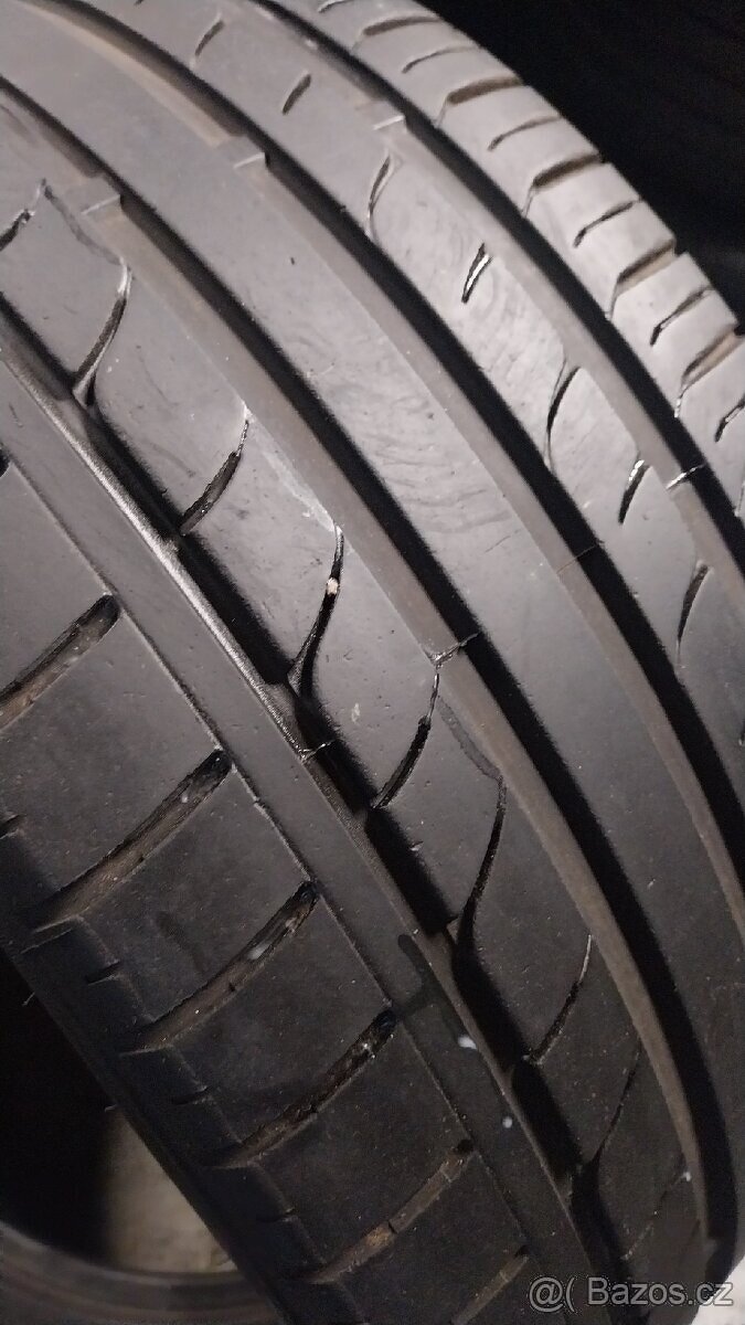 Prodám 2 x letní pneu Goodride 245/40/18 - 2