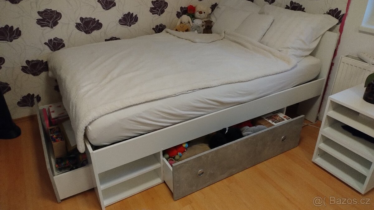 Rám postele šíře 140 cm - 2