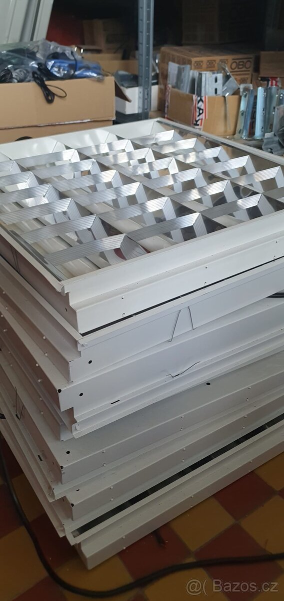 Čtvercové stropní svítidlo - 2