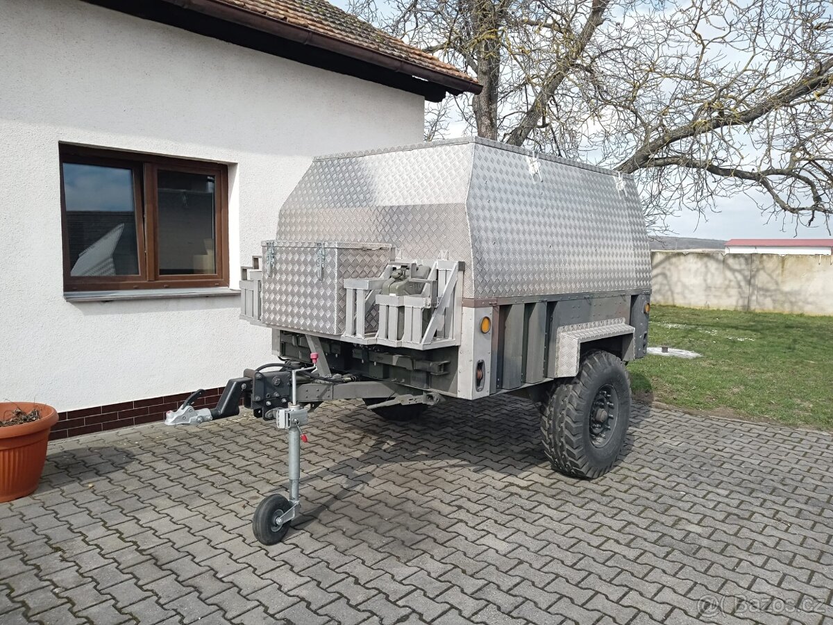 Vojenský přívěs M1101 - 2