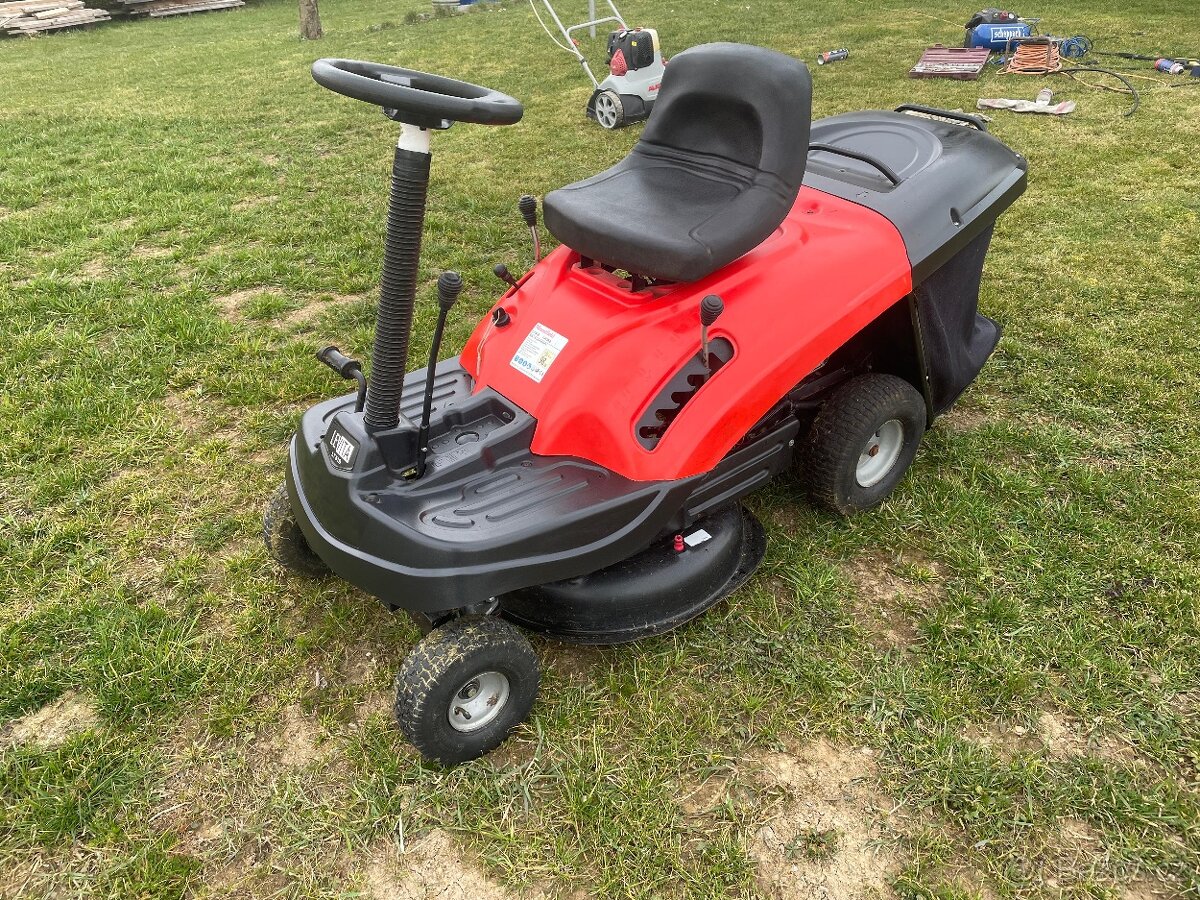 Zahradní traktůrek - rider - 2