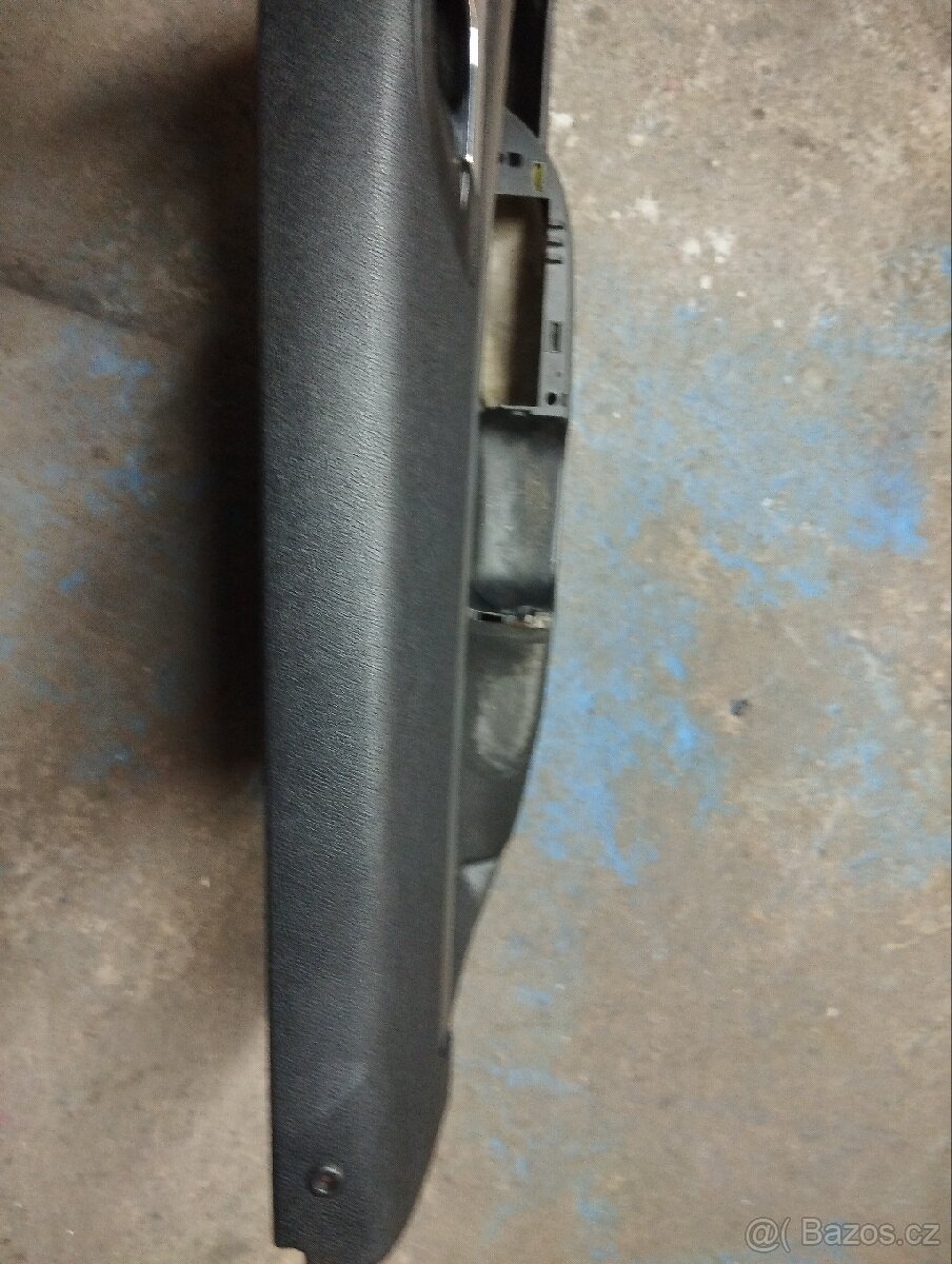 Octavia 2 výplň dveří řidiče - 2