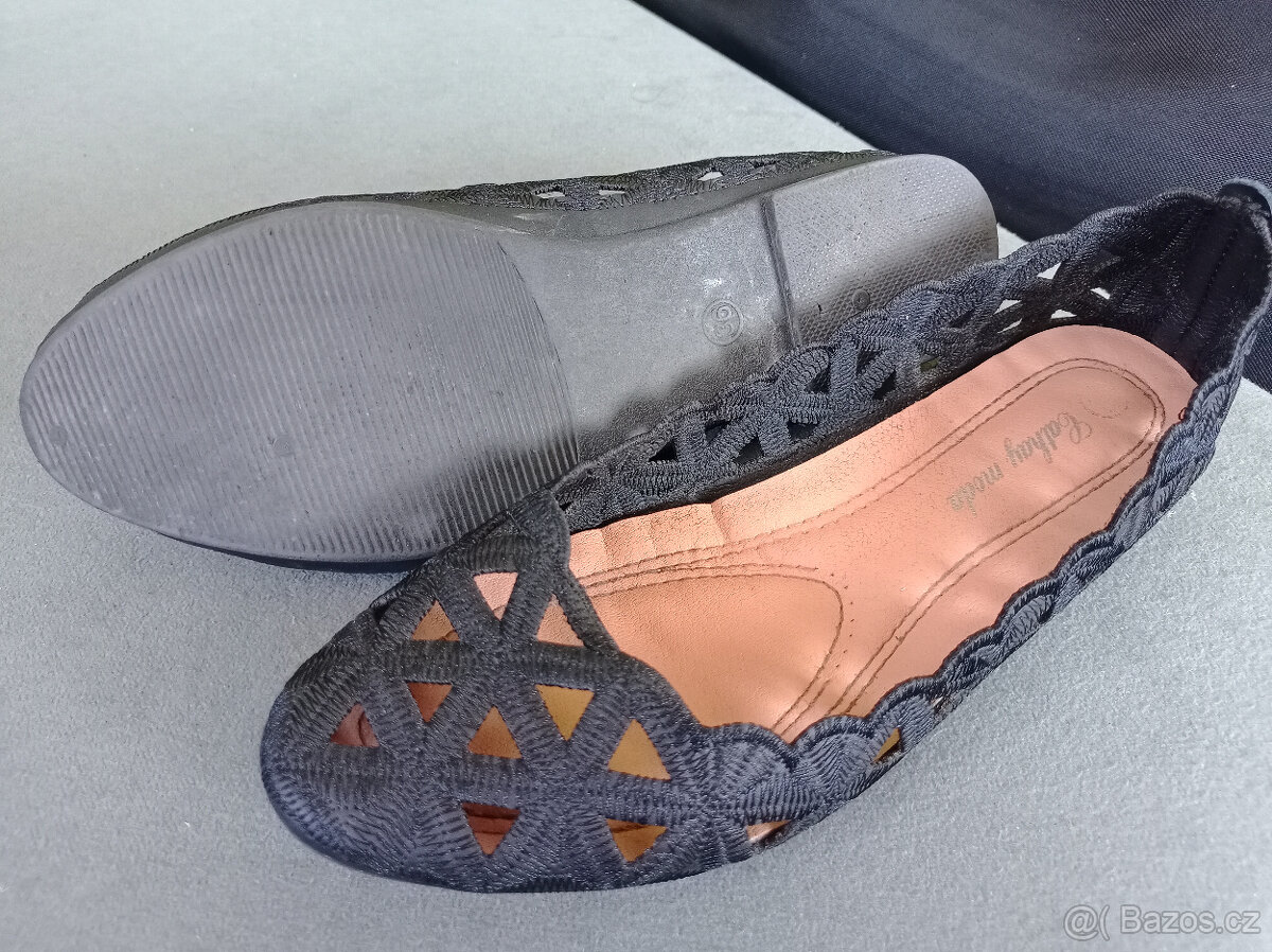 Dámské slušivé baleríny - velikost 36 - 2