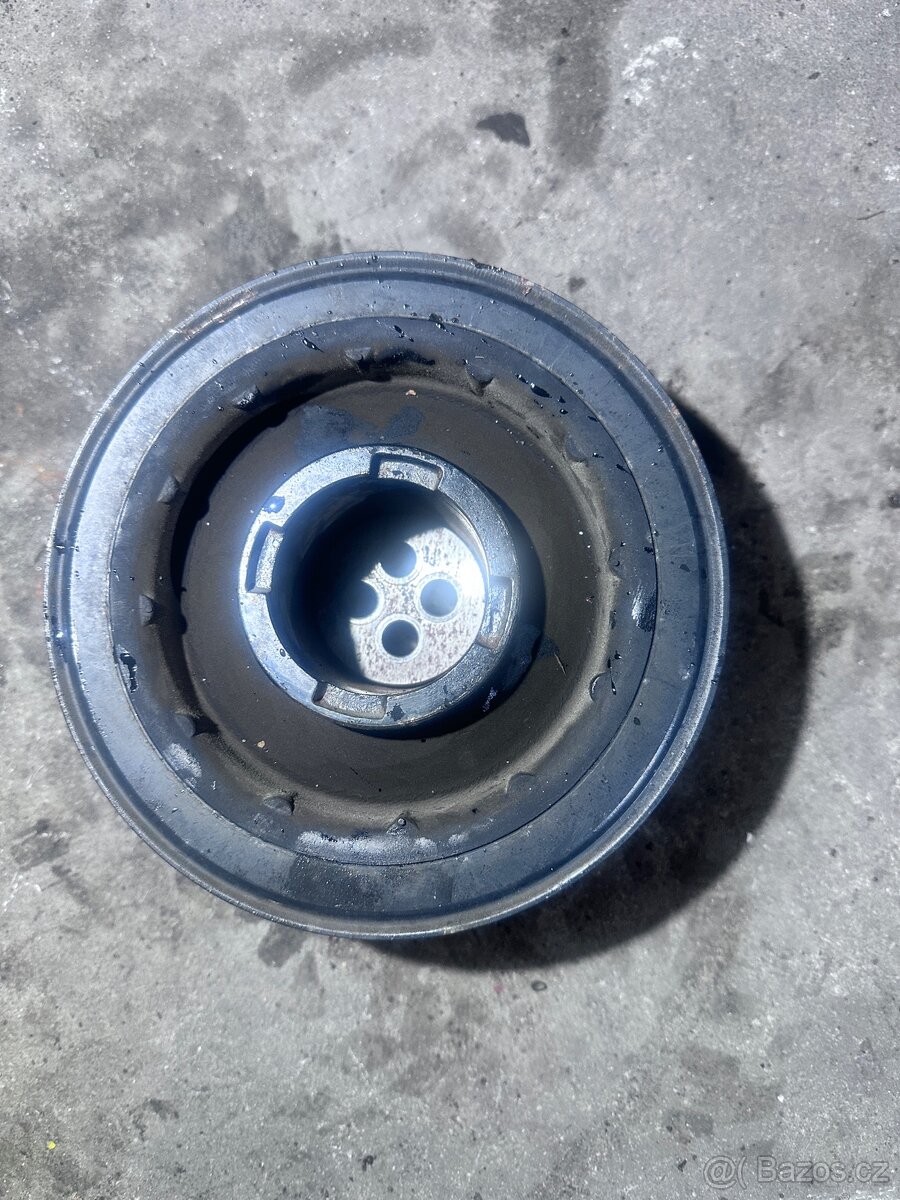 Řemenice na BMW e60/61 - 2