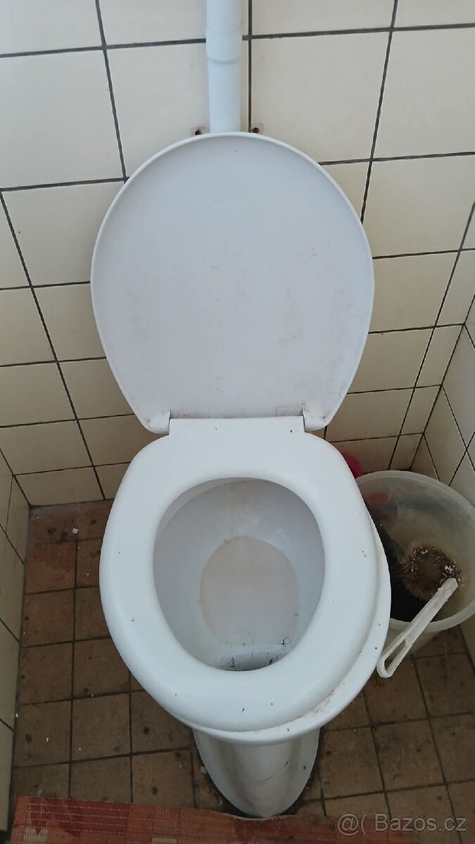 Splachovací záchod. - 2