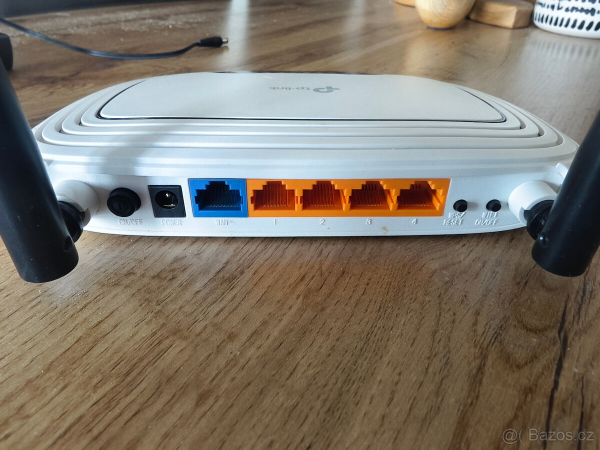 Router TP-link WR841N - 2