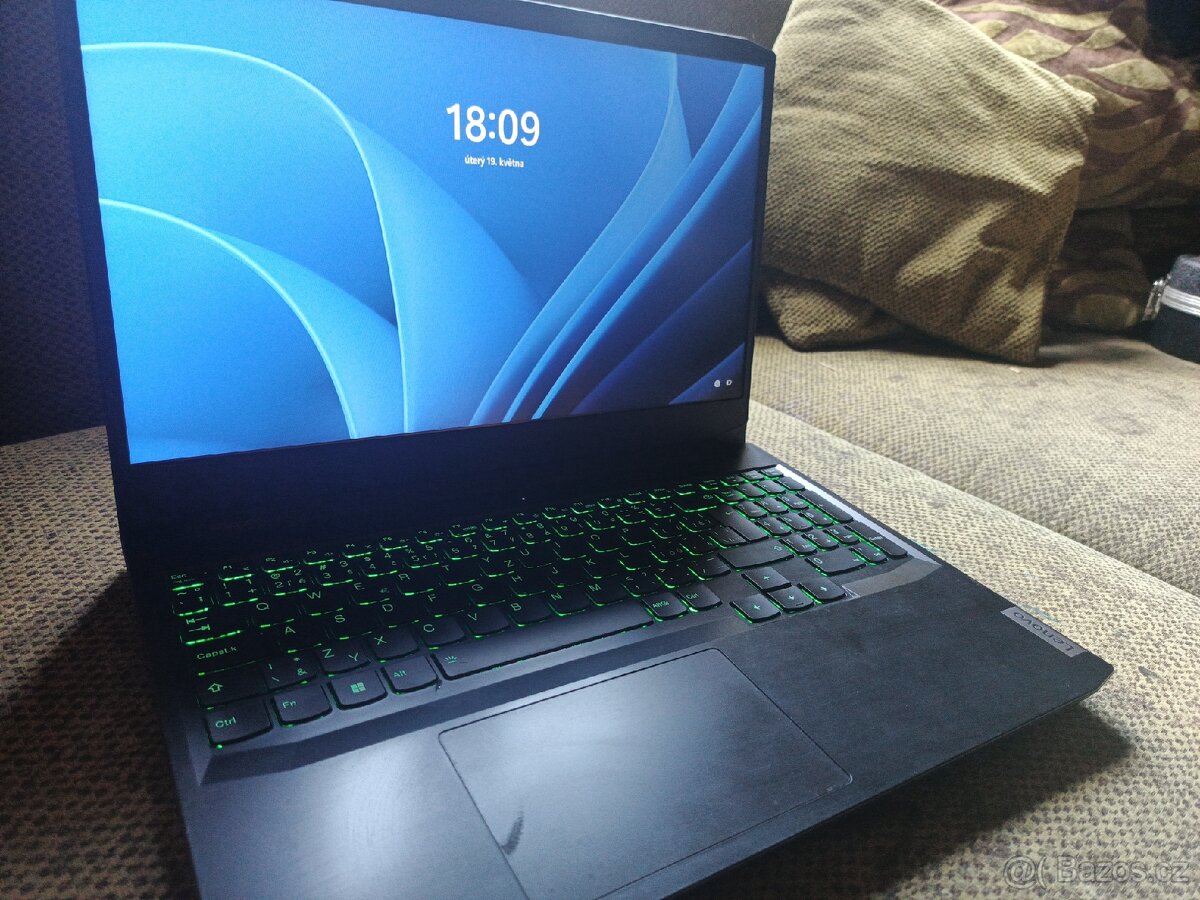 Lenovo IdeaPad Gaming 3 15ACH6 Windows 11 - 2