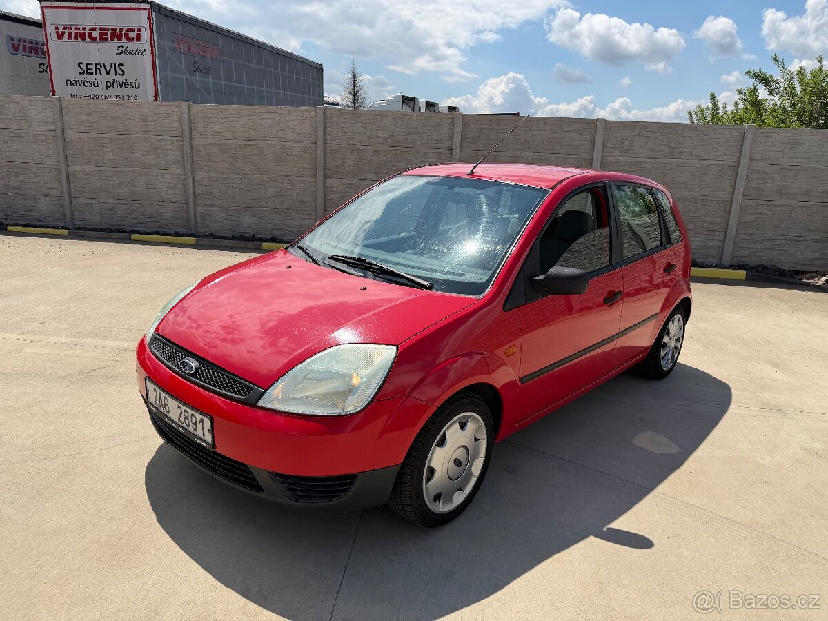Fiesta 1.3i 2003 141 T.km Stk 6/2027 - 2