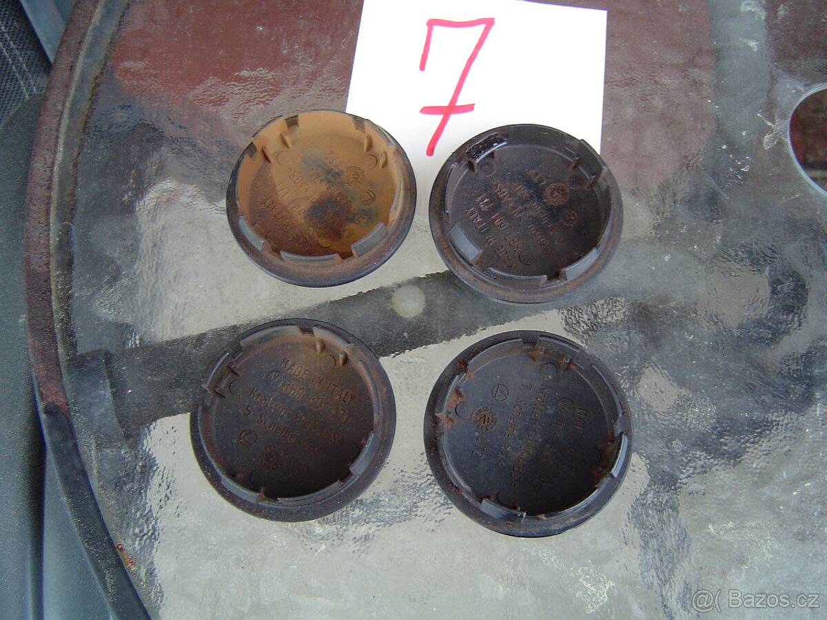 4 X STŘEDOVÉ POKLIČKY ORIGINÁL VW č.7 - 2