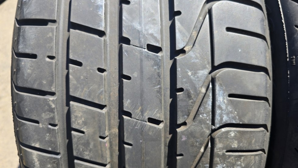 Letní pneu 255/35/18 Pirelli - 2